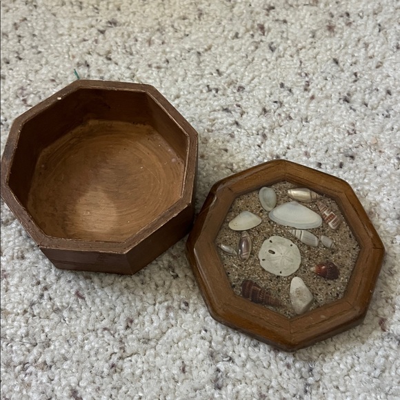 Octagonal Decorative Shell Box - Picture 5 of 5